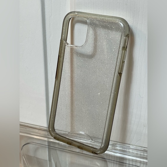 OtterBox Symmetry Series Clear, Stardust Clear Glitter iPhone 11 case - Picture 2 of 3